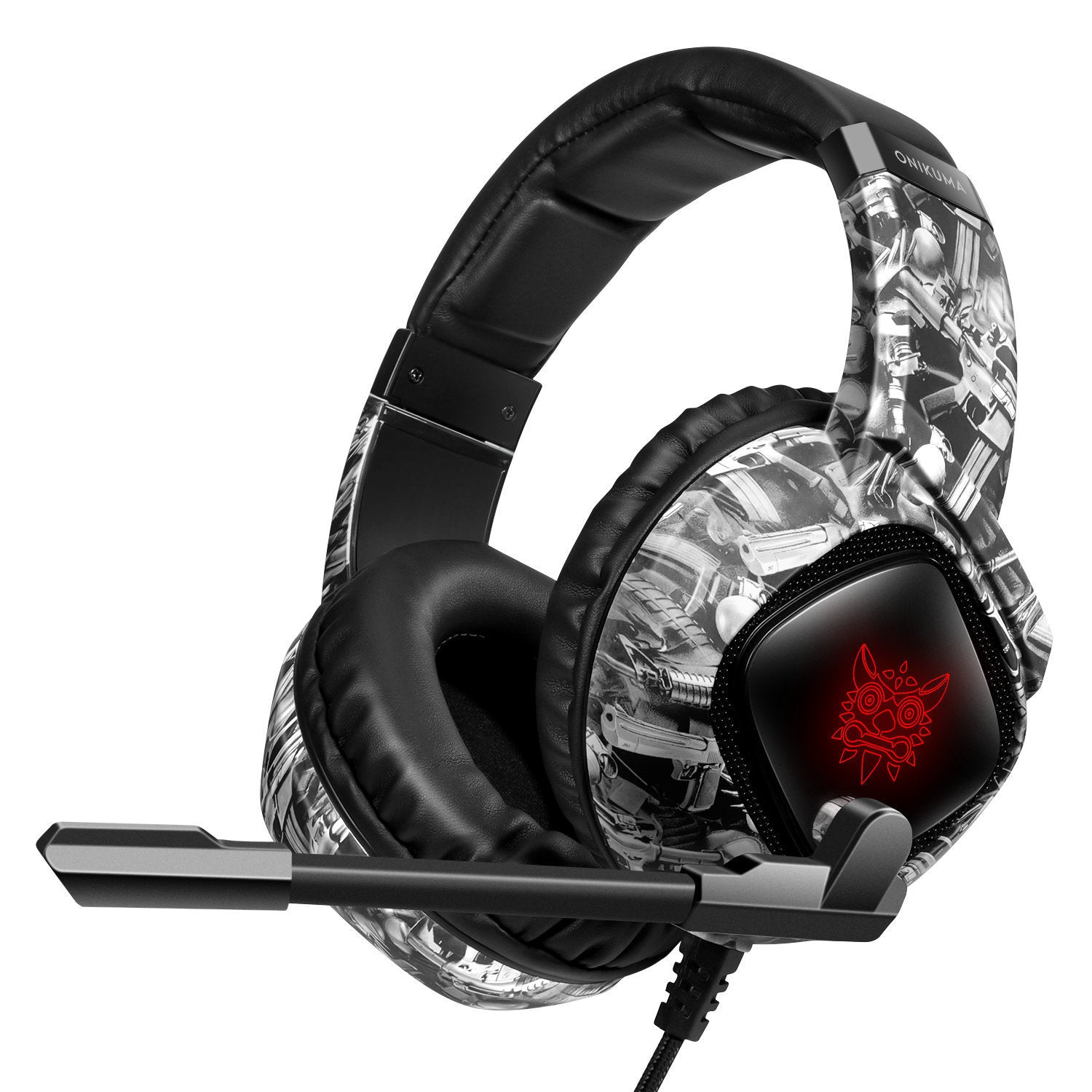 Gaming headset LED lighting on ear cups